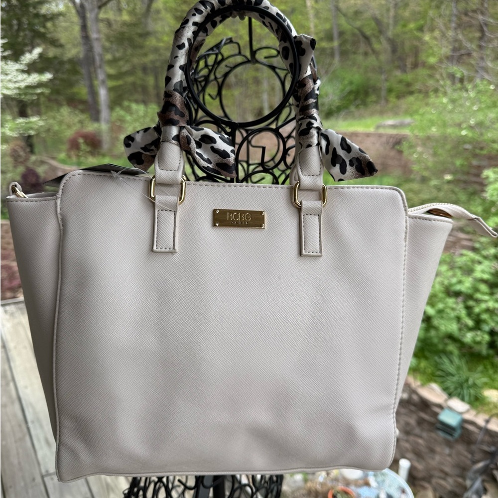BCBG Ivory Handbag‎ with Leopard Print Accents